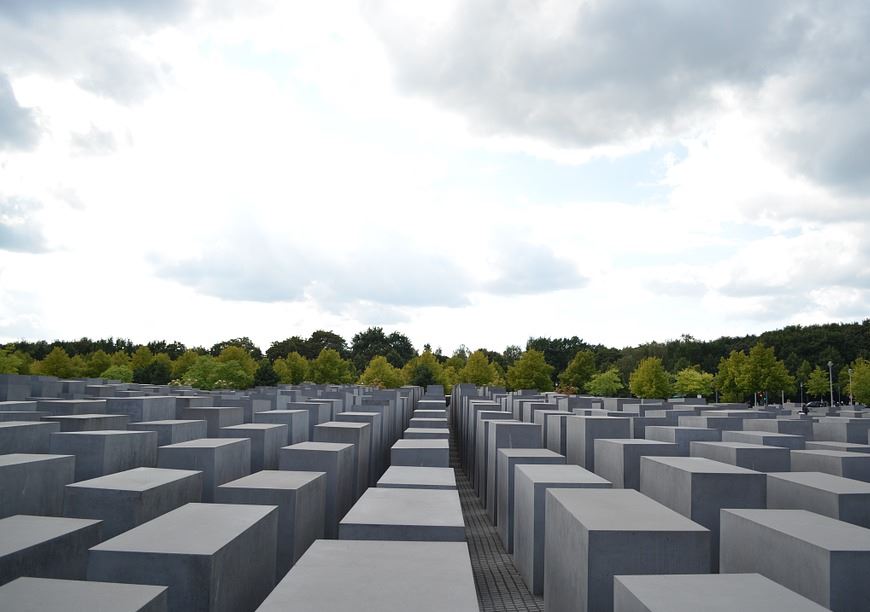 UAE: UAE minister vows 'never again' in Berlin Holocaust memorial visit